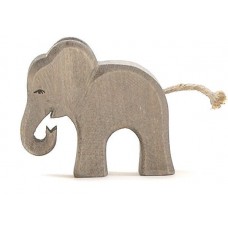 Elefant, unge ätande